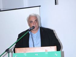 Νικος Σαραντης